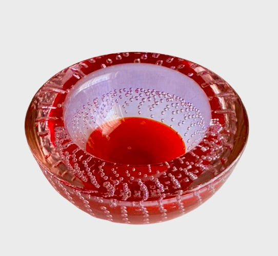 Galliano Ferro Murano Bullicante or Controlled Bubble Lilacand Red Glass Bowl/Dish.1960s