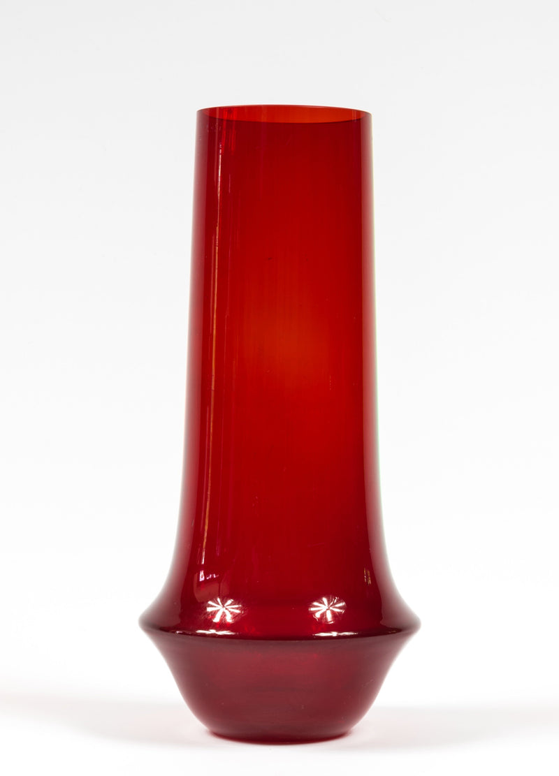 Riihimäen Lasi Oy / Riihimaki Red Glass Vase by Tamara Aladin