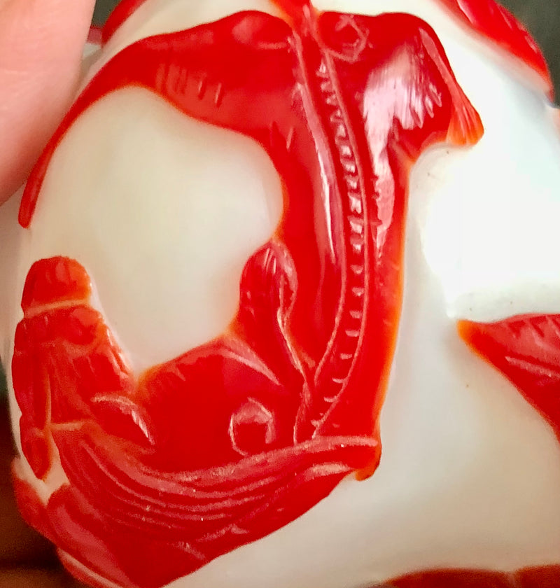 Peking, Chinese Cameo Glass Vase in white with red overlay