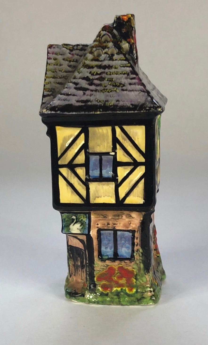 Grimwades Royal Winton 'Ye Olde Inne' Sugar Shaker c1939